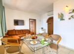 Sós vizű medence az eladó senji apartmanház udvarán) (13)