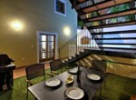 Sós vizű medence az eladó senji apartmanház udvarán) (44 (6)